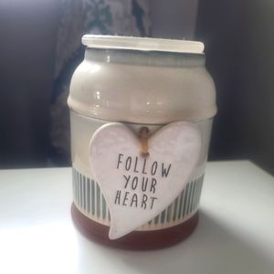 SCENTSY WARMER FOLLOW YOUR HEART warmer